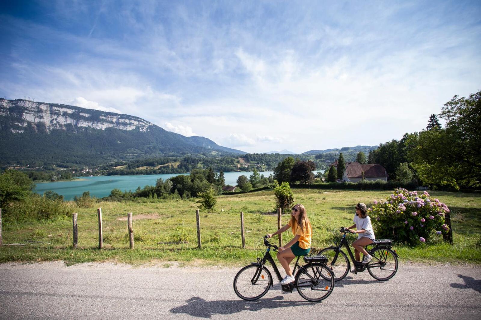 Huttopia Lac D'Aiguebelette Saint-Alban-de-Montbel 외부 사진